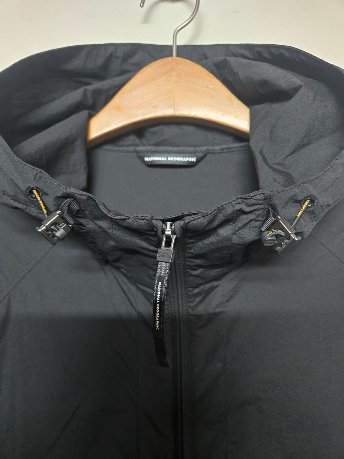 내셔널지오그래픽 블랙 후드 얇은 바람막이XL 상품이미지6