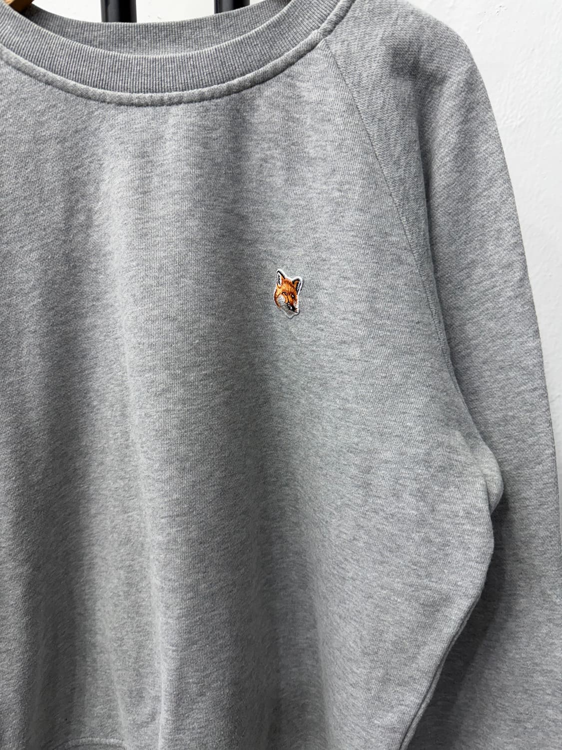 정품) 메종키츠네 여성 폭스 헤드 맨투맨 그레이 M 상품이미지3