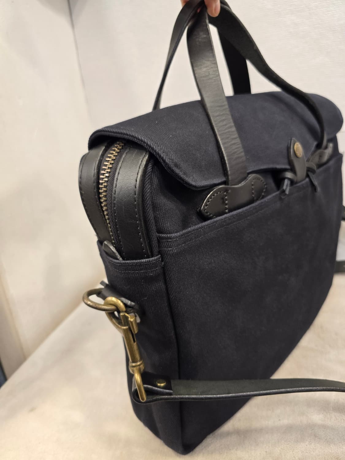 필슨 FILSON 256 다크네이비 브리프케이스 숄더백 상품이미지4