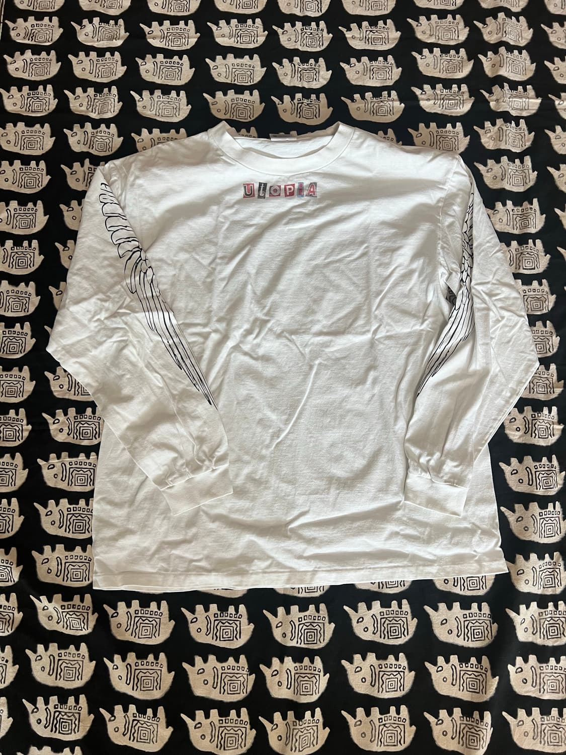 로컬스 온리 유토피아 롱슬리브 utopia long sleeve 상품이미지4