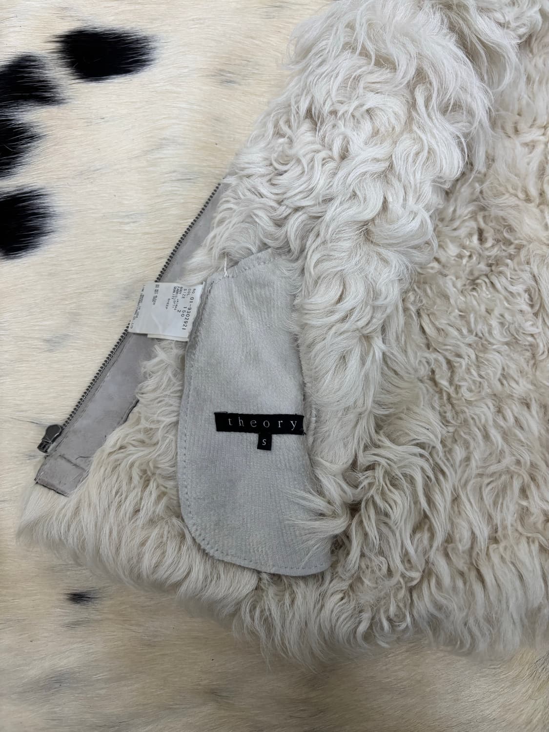 [Theory] Sheep Fur Trimming Neck buckle  상품이미지9