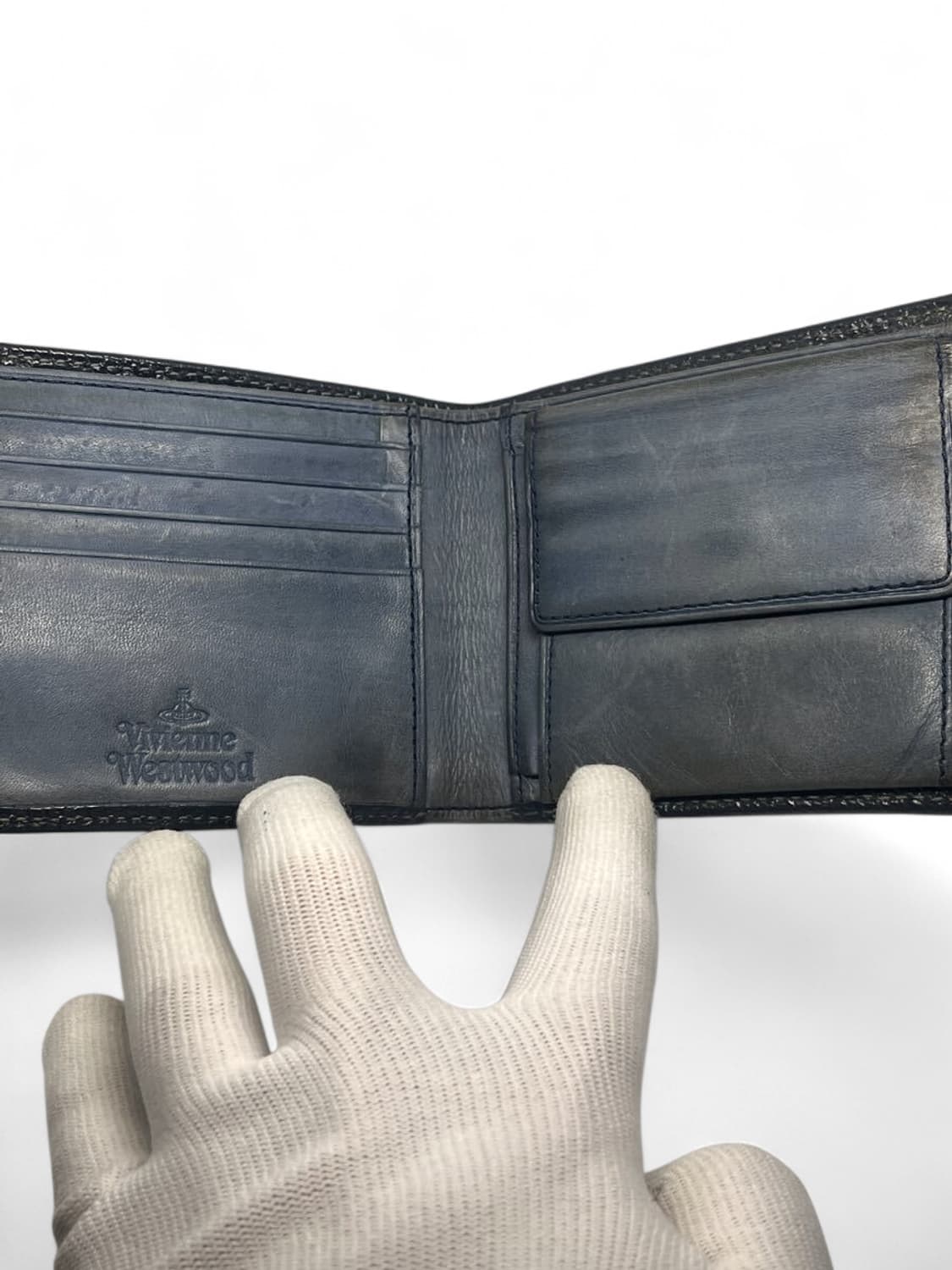 비비안 웨스트우드 스컬 가죽 지갑 상품이미지3