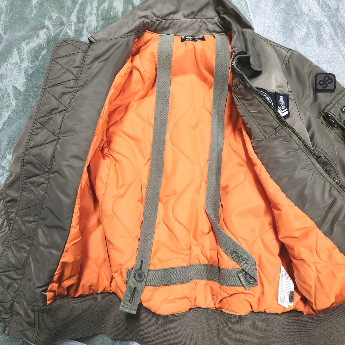 IZZUE 패치 MA-1 항공점퍼 / 카키 / 밀리터리 무드 상품이미지6