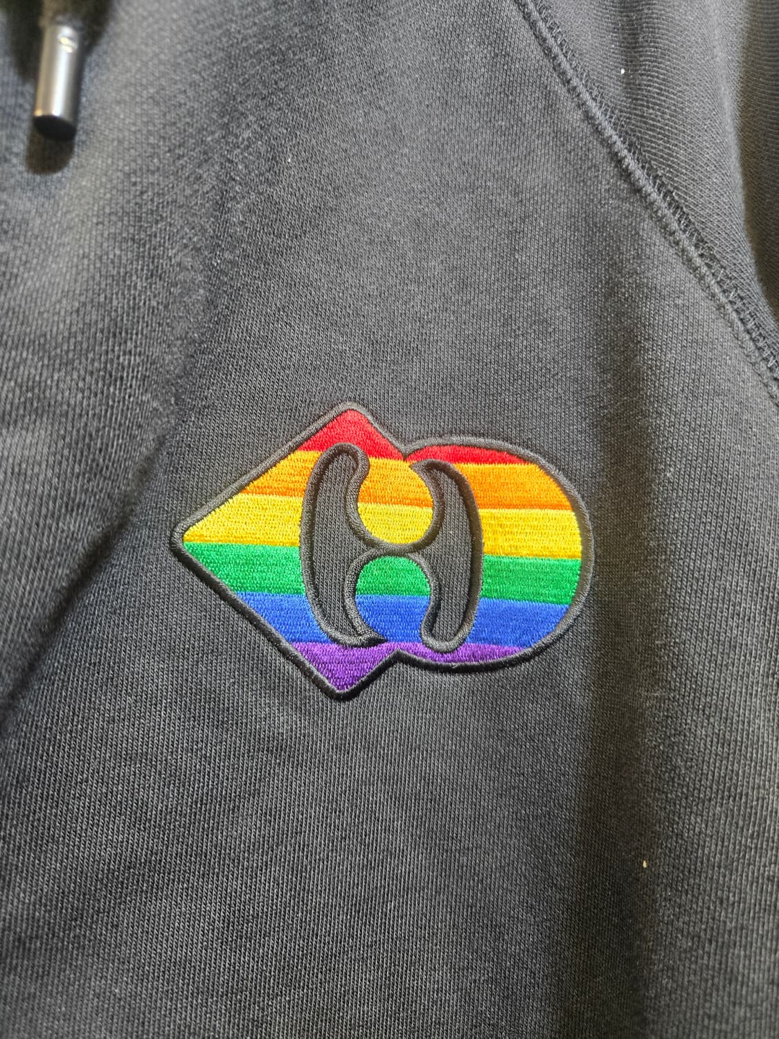 럭키슈에뜨 레인보우 후드집업 블랙 상품이미지4