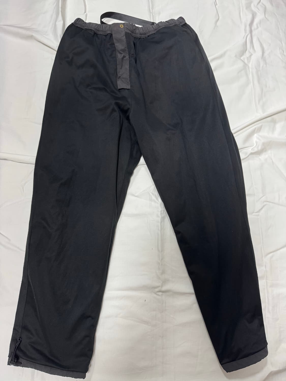 모이프 23FW 유니폼 팬츠 차콜 2사이즈 상품이미지4