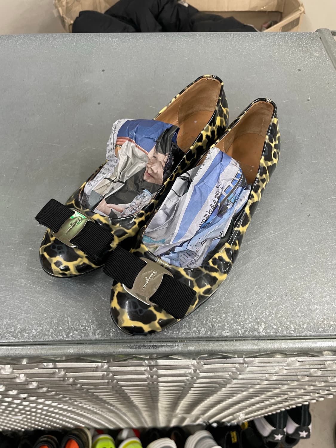 페레가모 레오파드 플랫 슈즈 6 상품이미지2