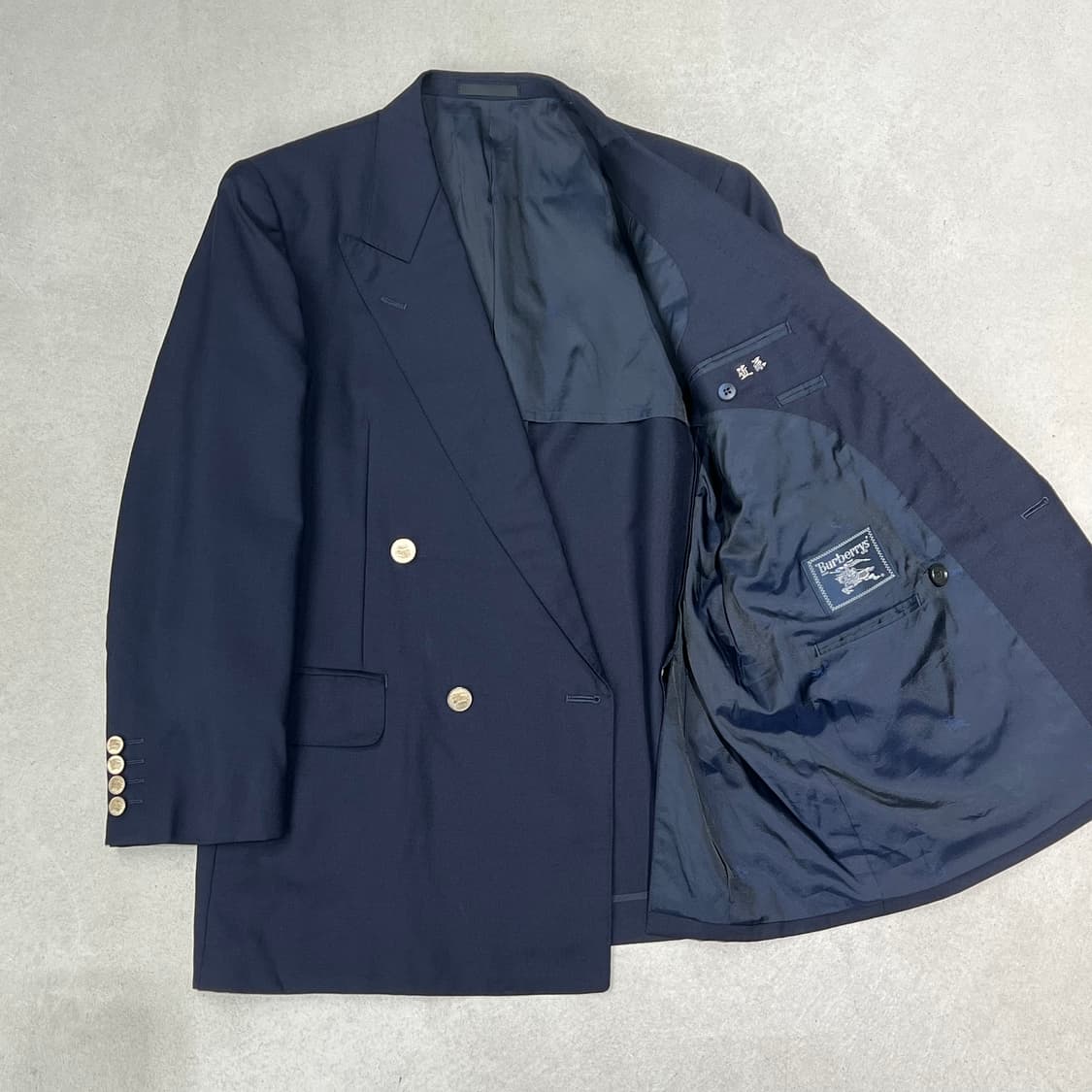 버버리 금장 울 블레이저 s09429 상품이미지3