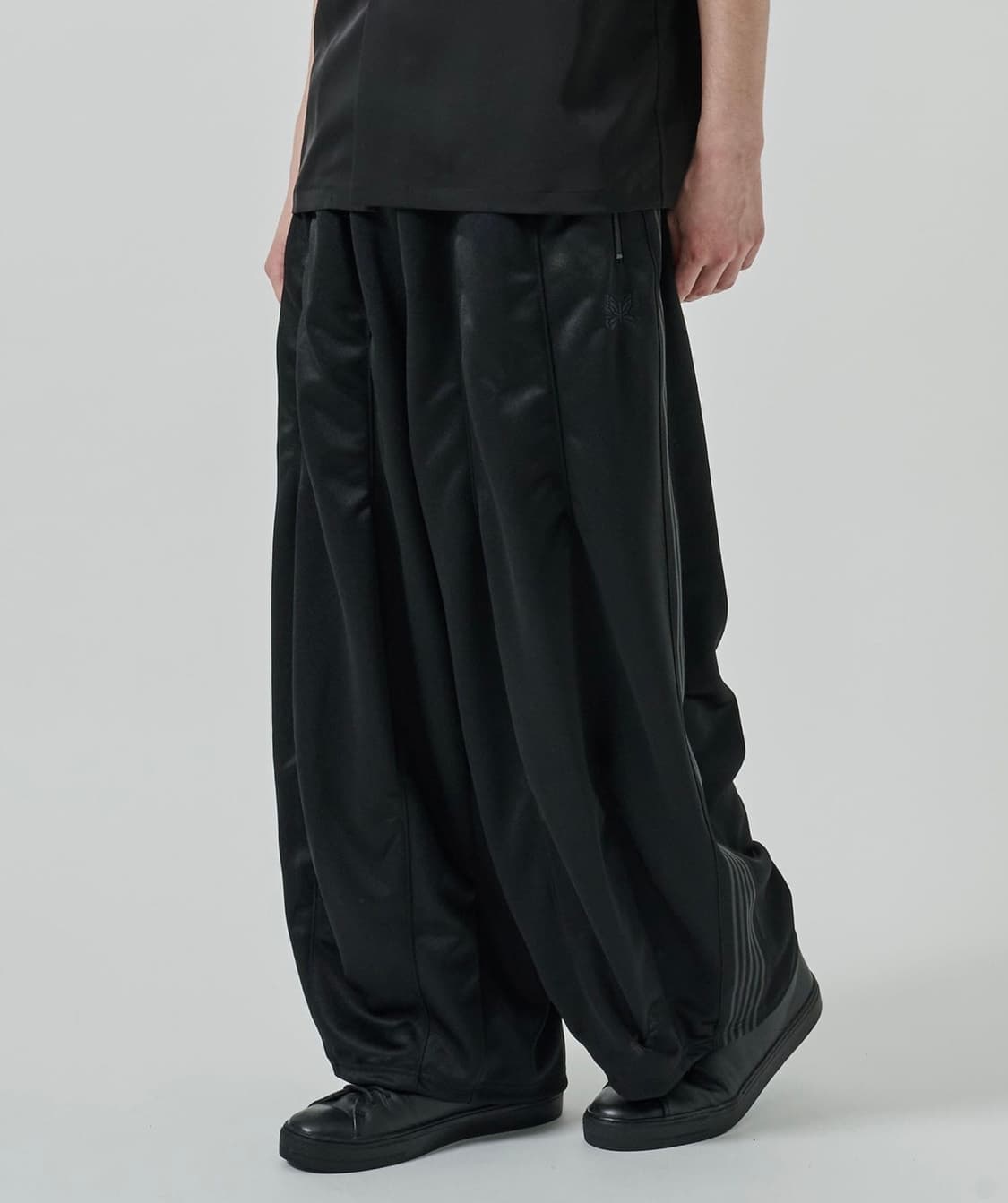 니들스 프릭스스토어  hd별주 트랙팬츠 상품이미지2