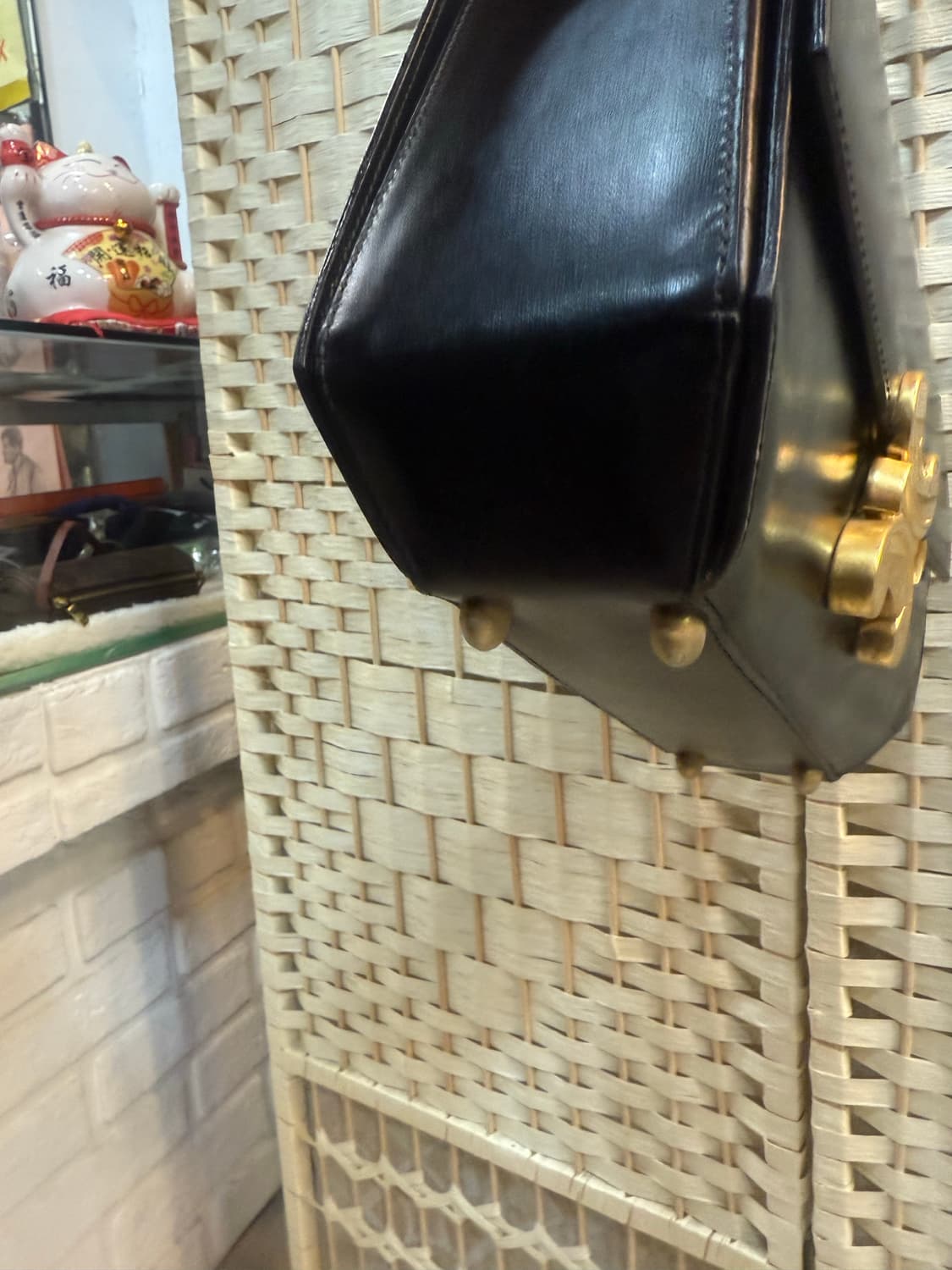 정품 셀린느 트리옹프 탑 크로스백 팝니다 상품이미지6