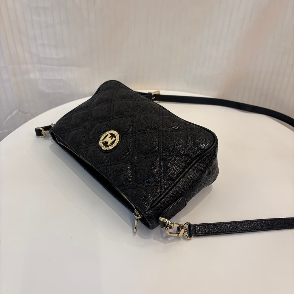 정품 메트로시티 퀄팅 크로스백     상품이미지7