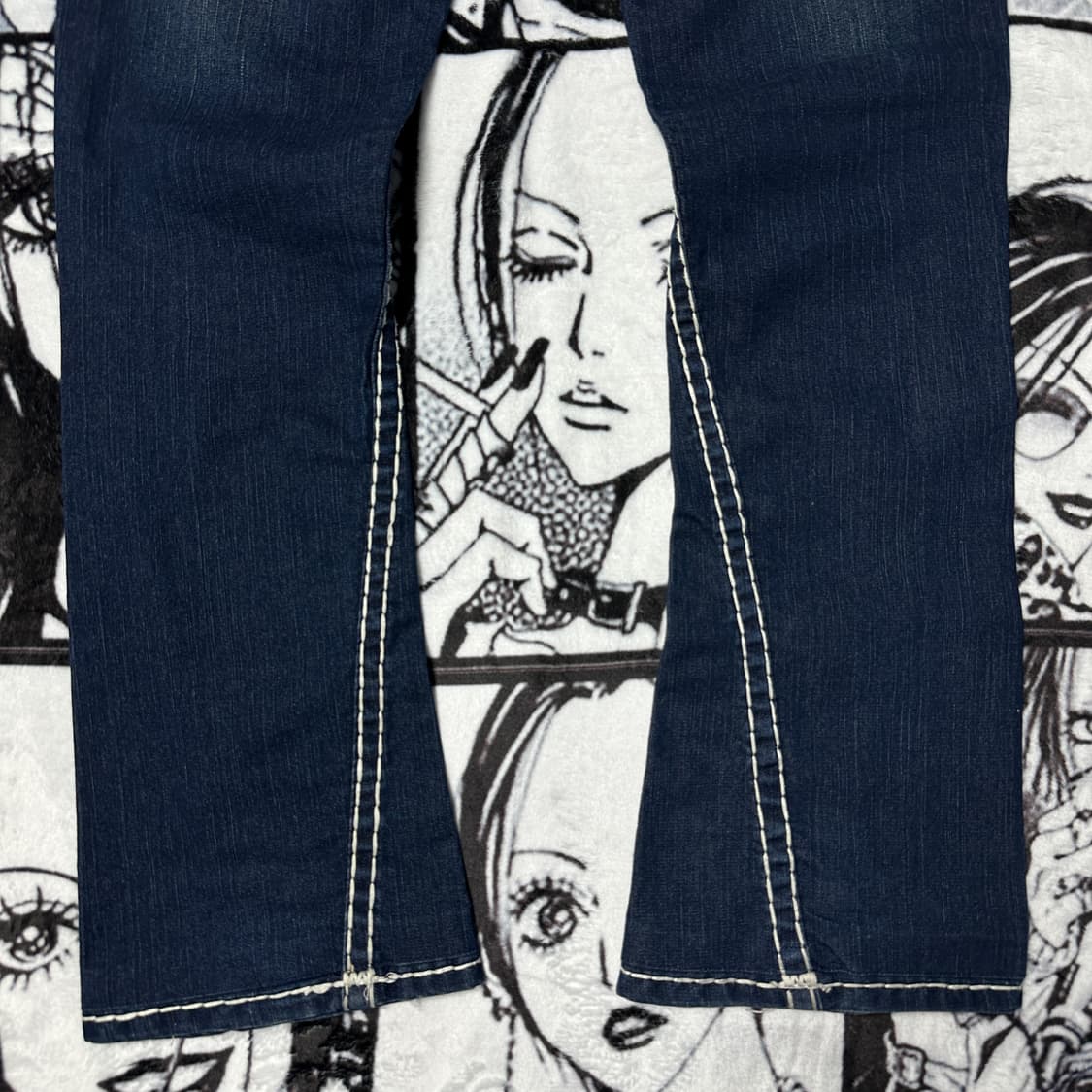 트루릴리젼 트루진 조이 JOEY 로우라이즈 부츠컷 데님팬츠 상품이미지8