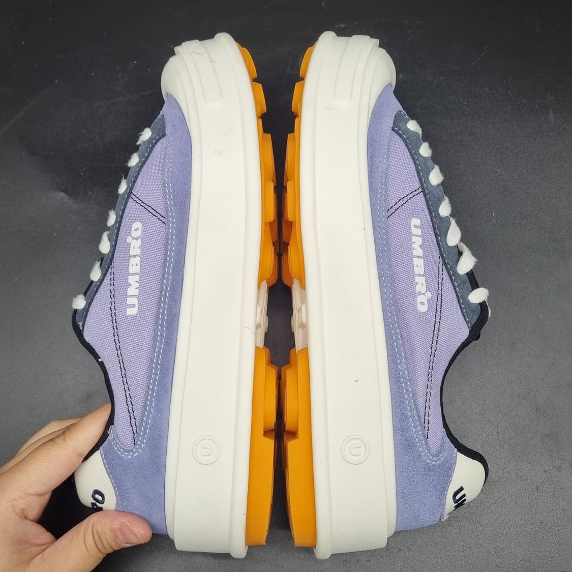 엄브로 스케일쿠셔닝 남성스니커즈 260 상품이미지5