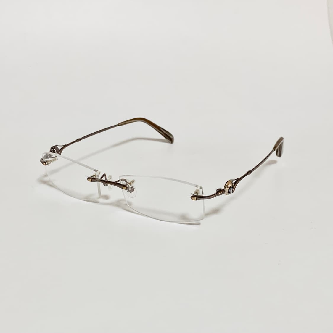 950 데드스탁 빈티지안경 긱시크 무빙 큐빅 무테 안경 실버 건메탈 상품이미지4