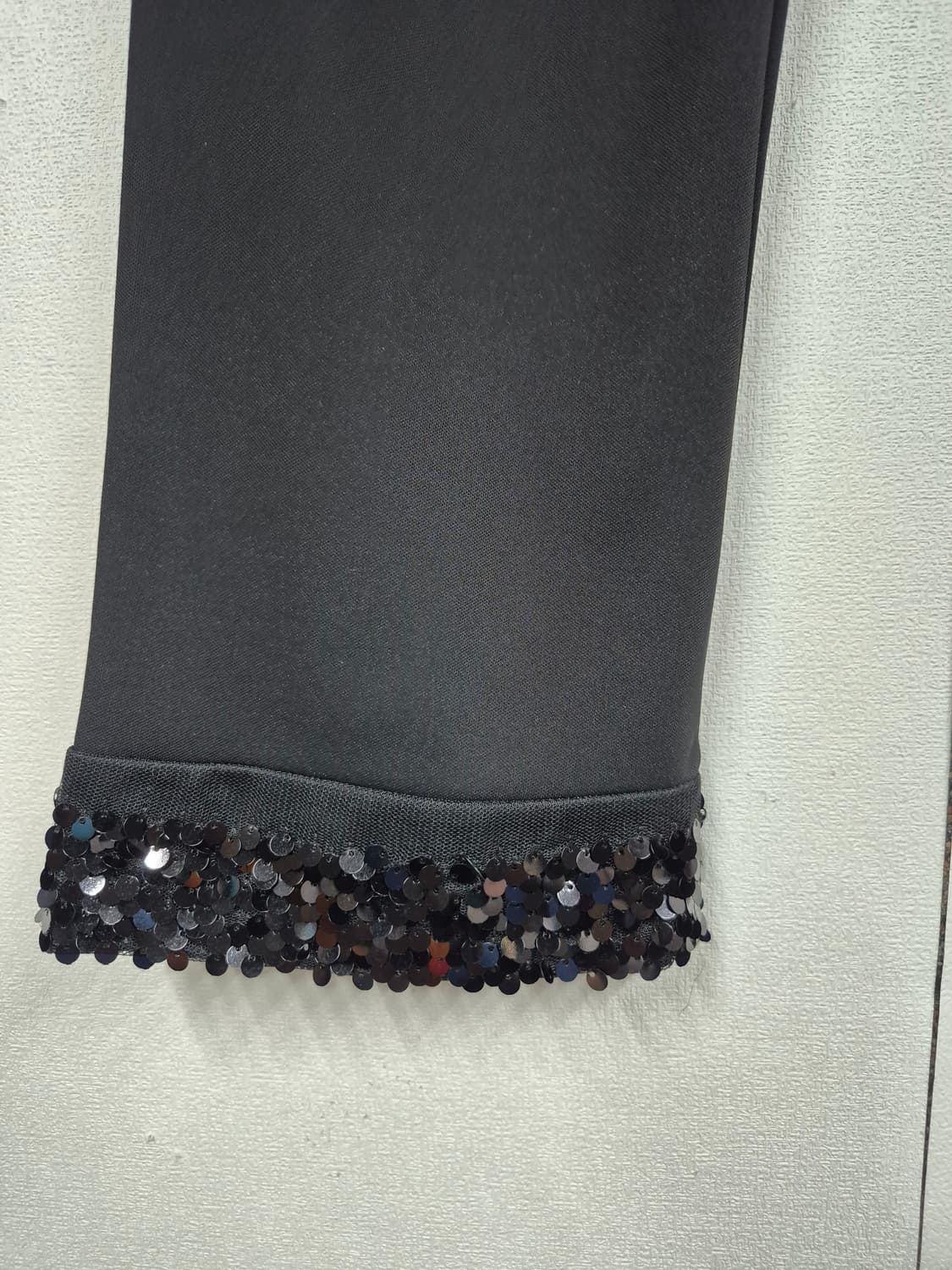 스팽글 장식 스판 바지 상품이미지2