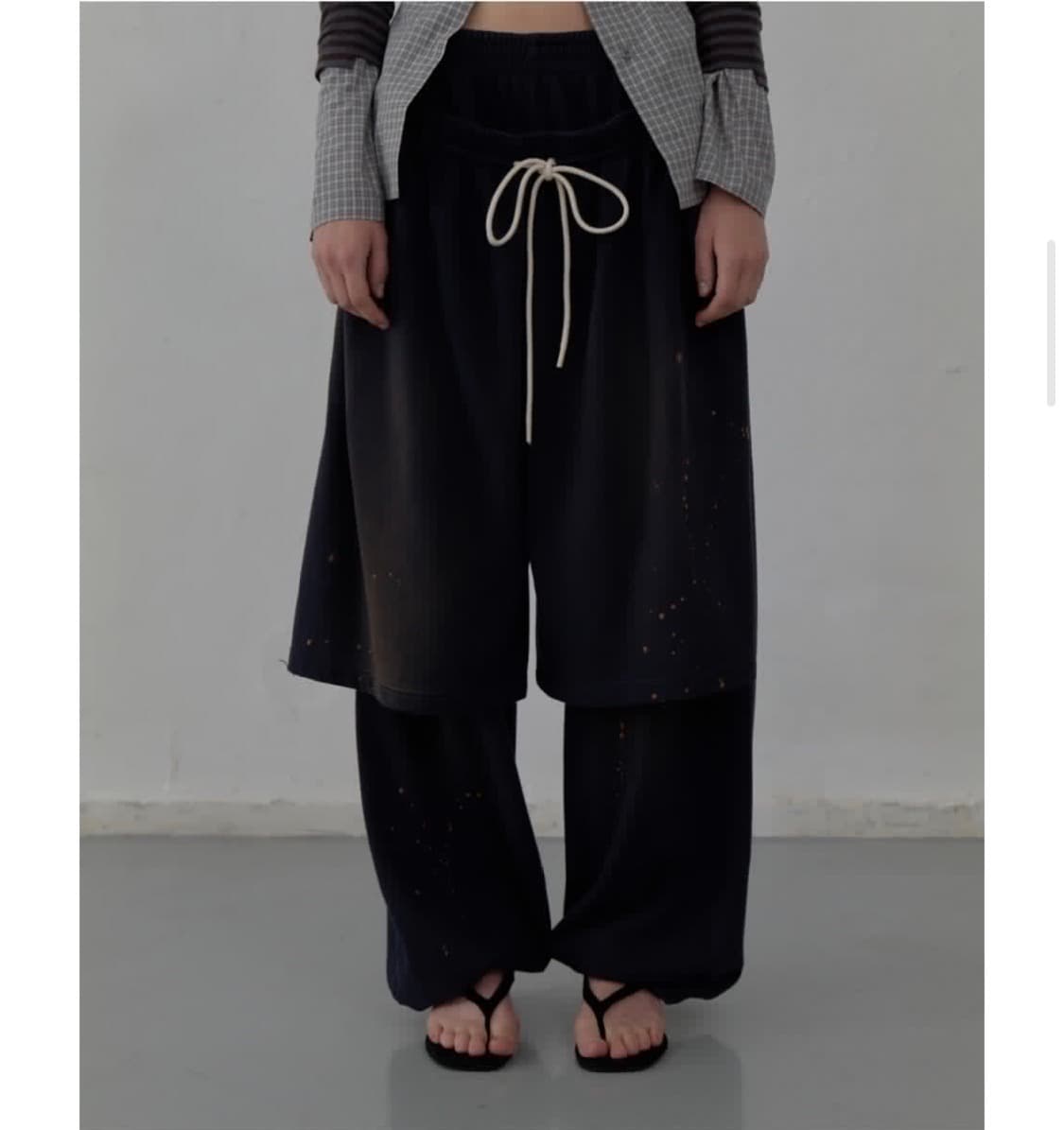 LAYERED DETA IL JERSEY PANTS (NAVY) 상품이미지1