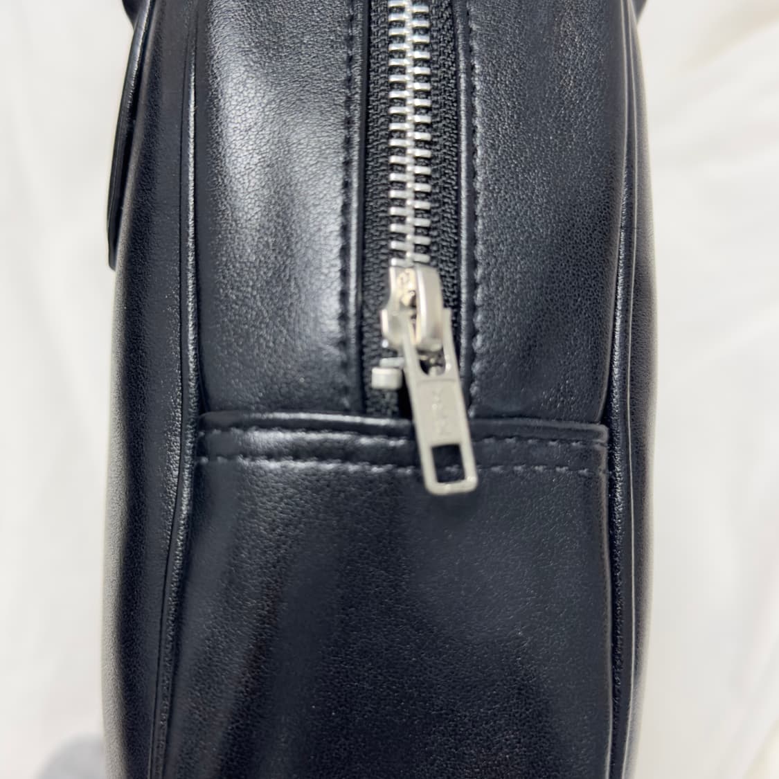 꼼데가르송 걸 하트 엠보스 토트백 상품이미지6