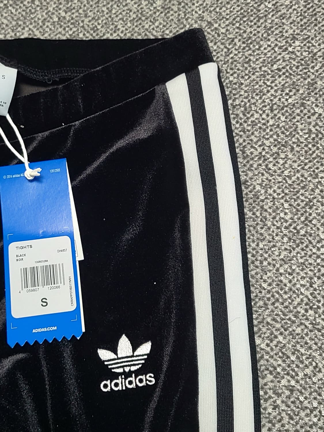 아디다스 벨벳 3선 레깅스 S 새상품 68cm  26-28 인치 상품이미지5