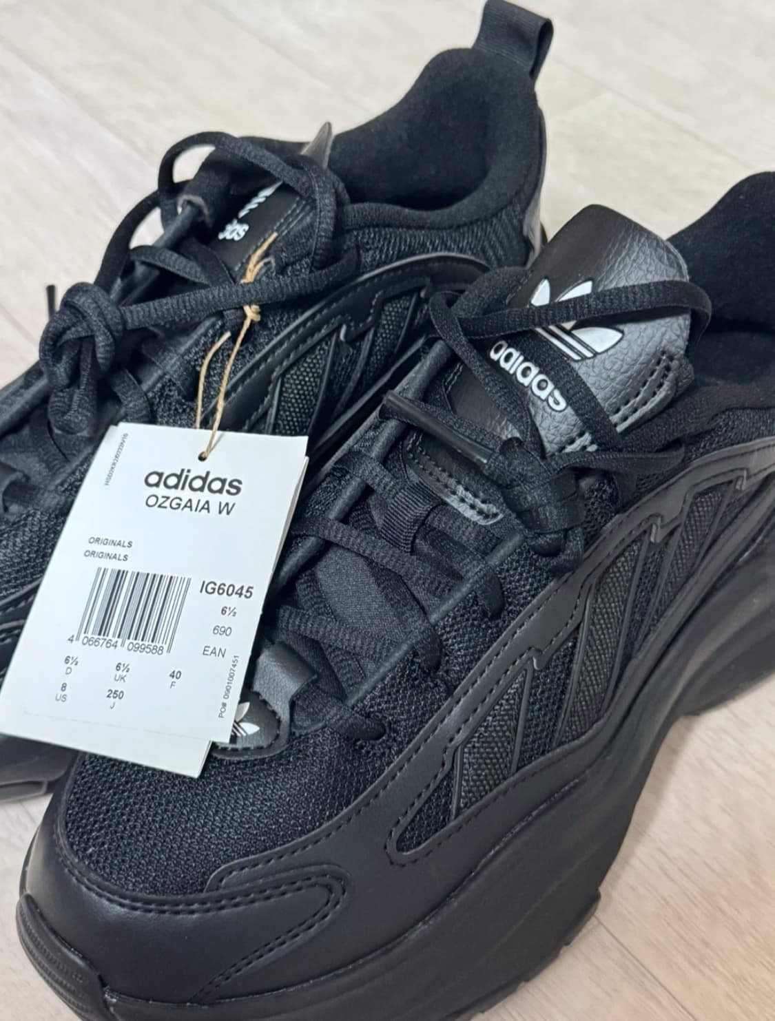 아디다스 오즈가이아 코어블랙 250 새상품 상품이미지1