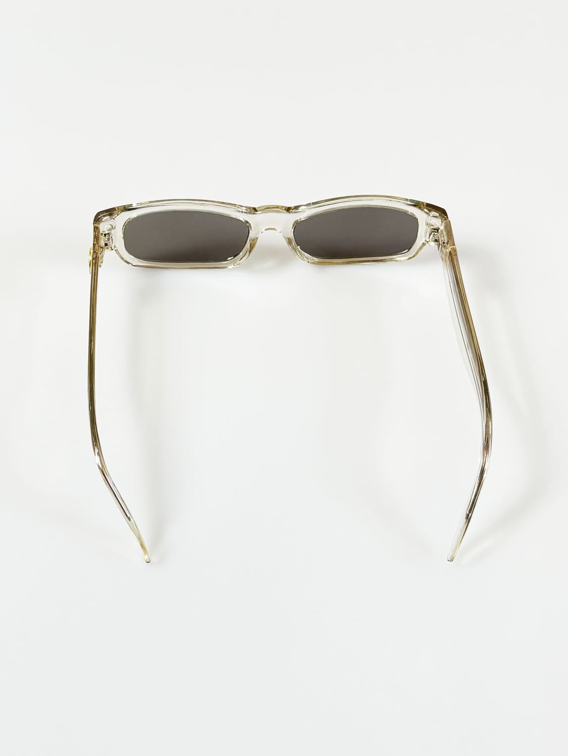 90s 유럽제 클리어 볼드 스퀘어 골드 엠블럼 빈티지 선글라스 상품이미지6