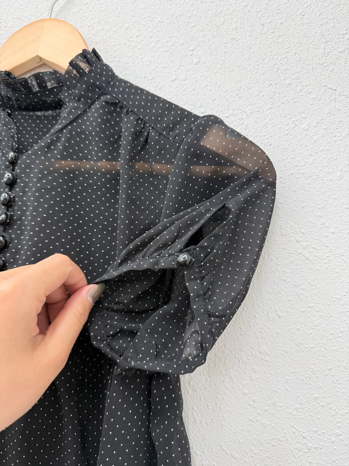 빈티지 블랙 도트 시스루 블라우스 상품이미지6