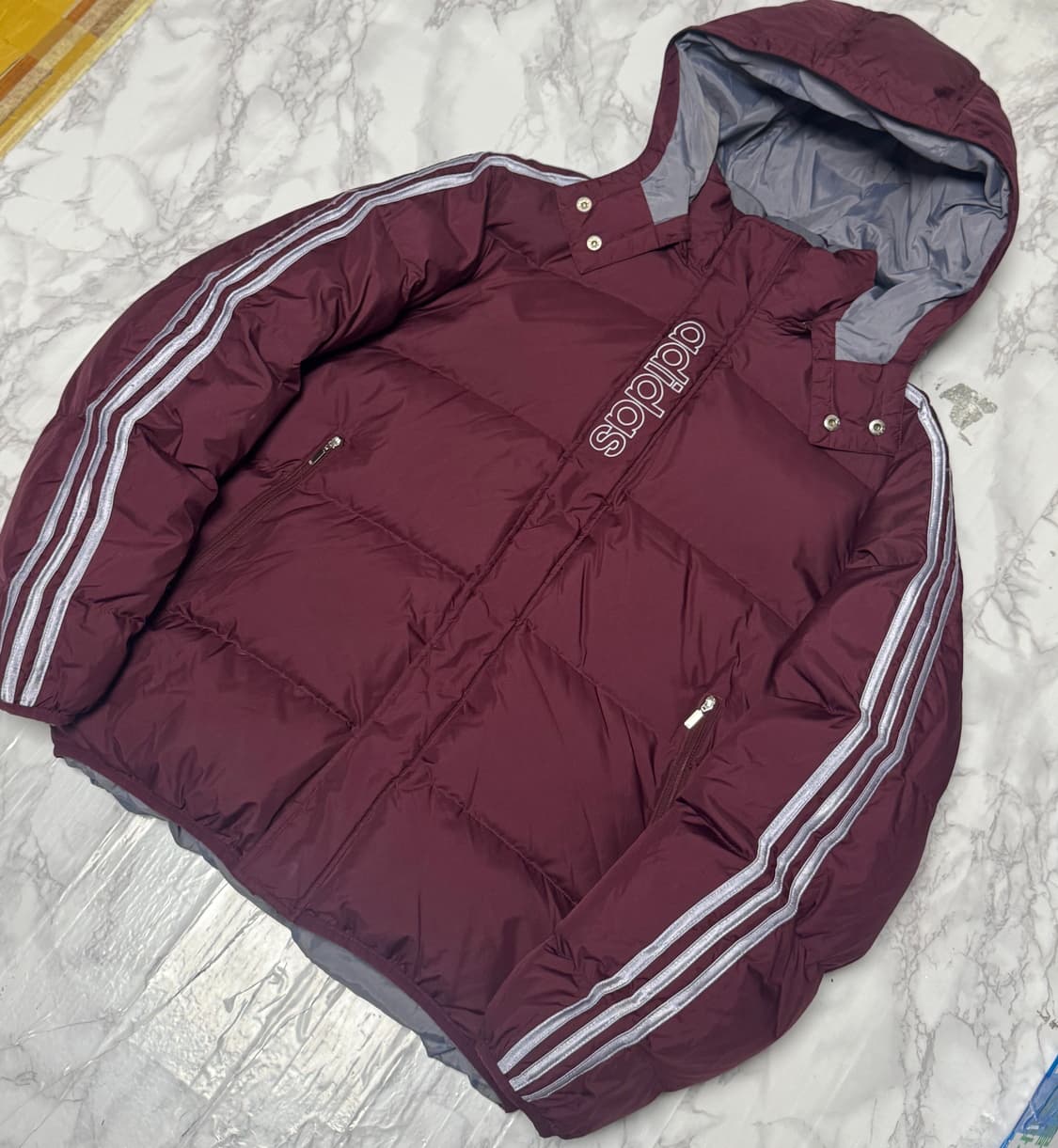 대장 아디다스 삼선 버건디x실버 푸퍼 패딩 자켓 상품이미지2
