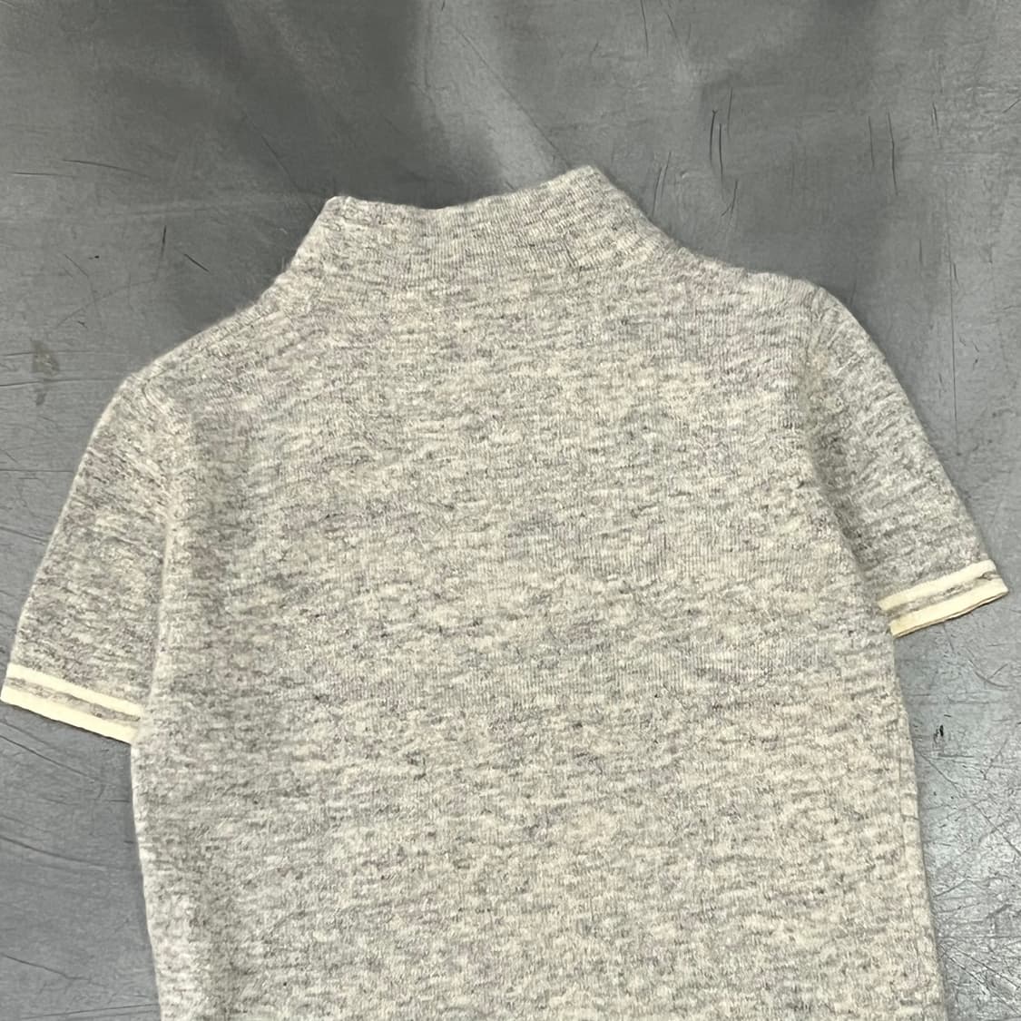  꾸레쥬 로고 하이넥 하프 니트 y16352 상품이미지5