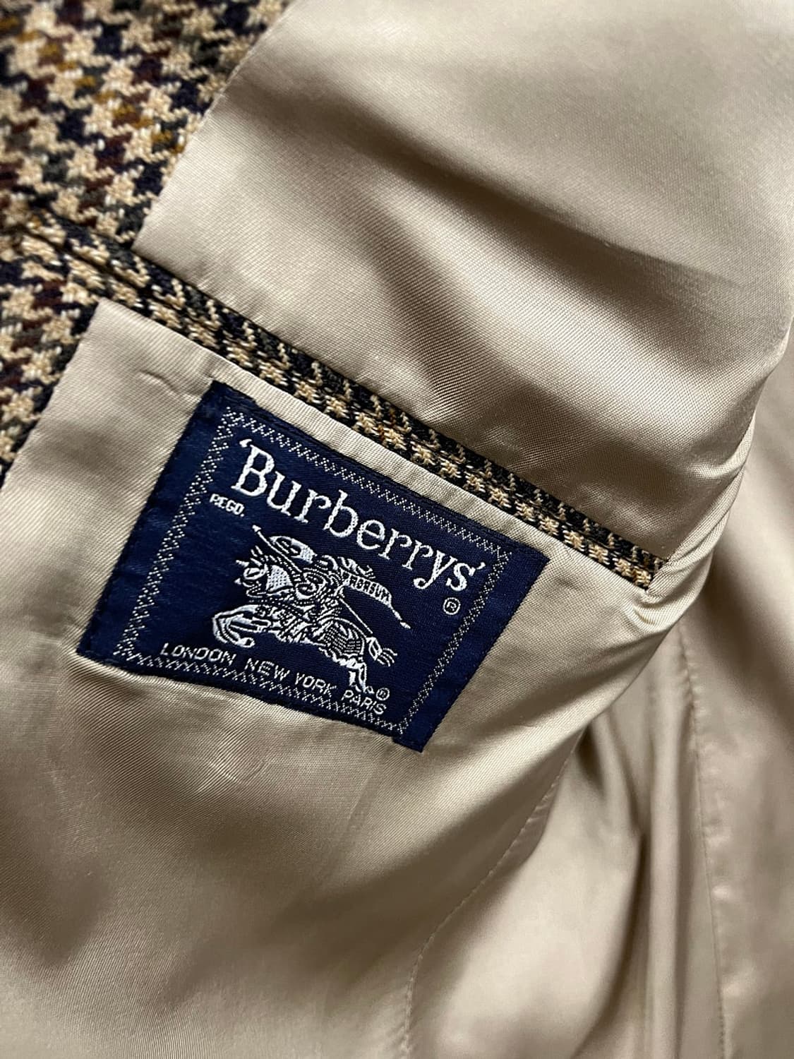 105-110) 버버리 클래식 하운드 울자켓 상품이미지5