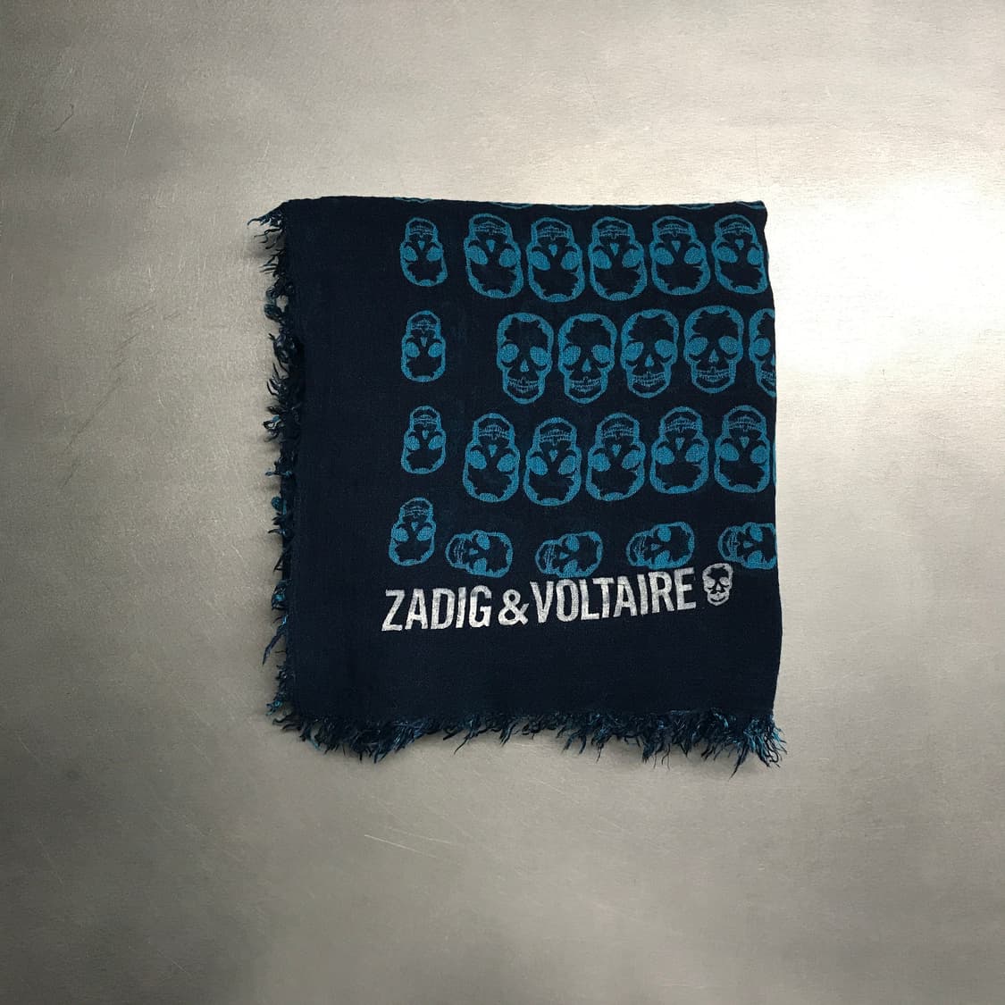 쟈딕앤볼테르 스컬 패턴 스카프 상품이미지2