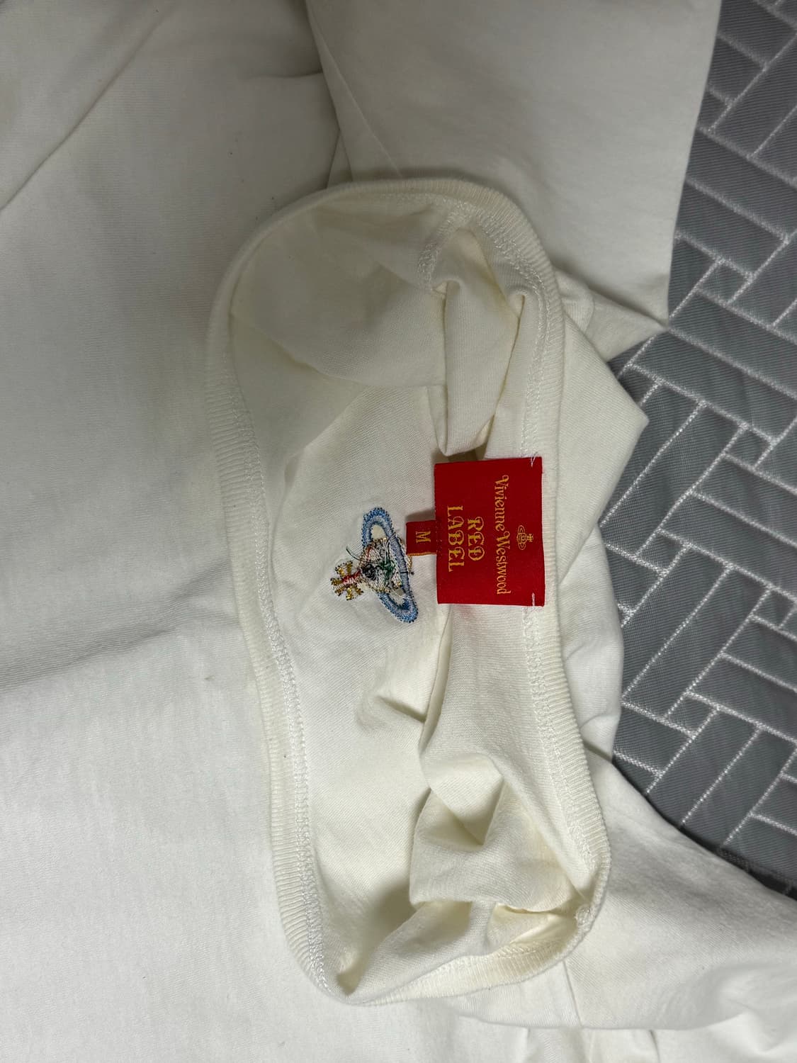 비비안웨스트우드 레드라벨 화이트 반팔 상품이미지5