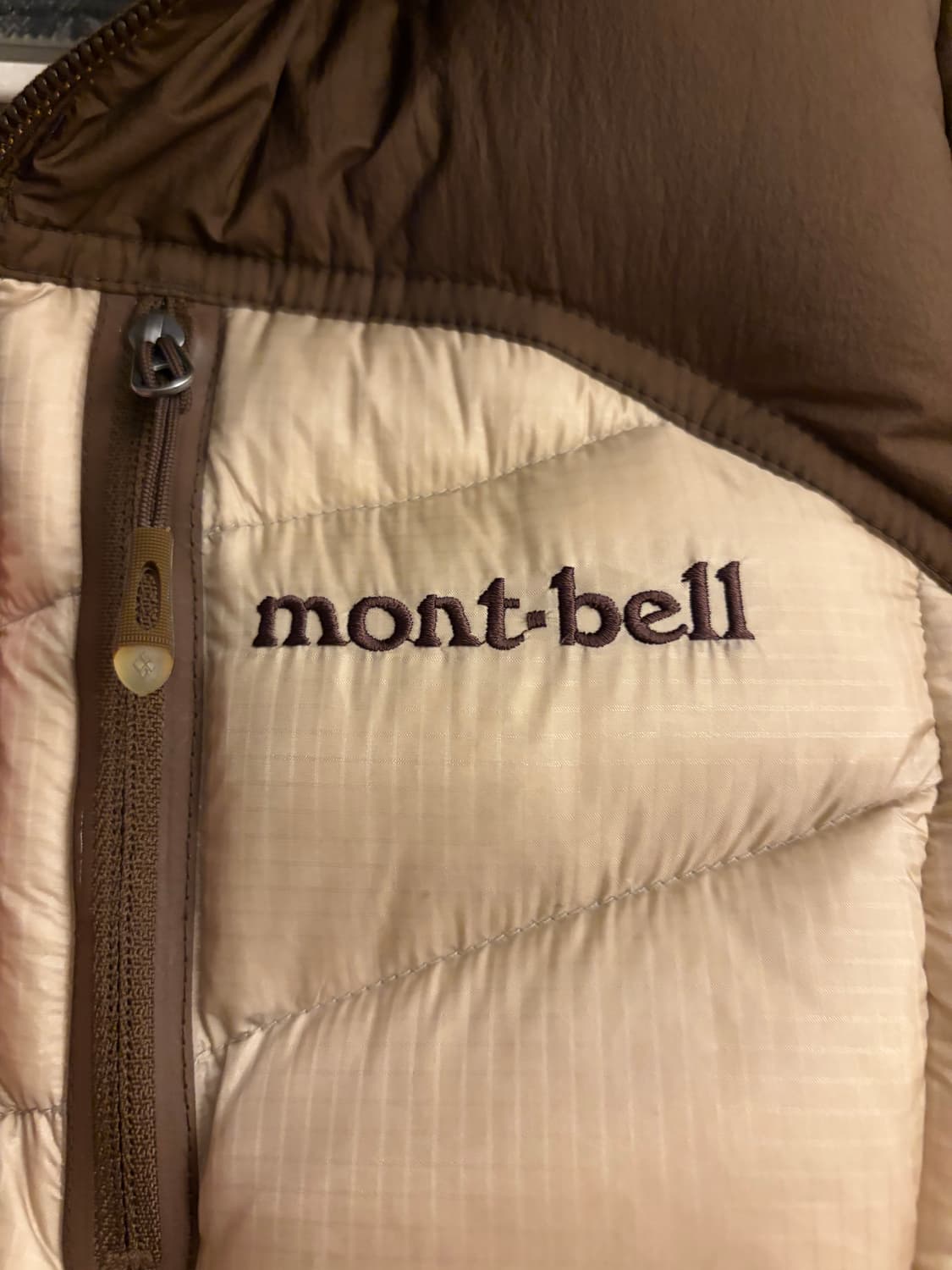 몽벨 베이지 베스트 패딩조끼 경량패딩 상품이미지7