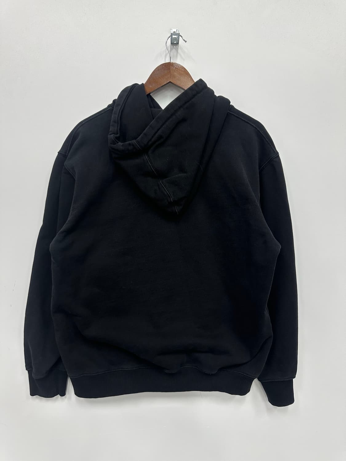 예스아이씨 블랙 후드티  상품이미지5