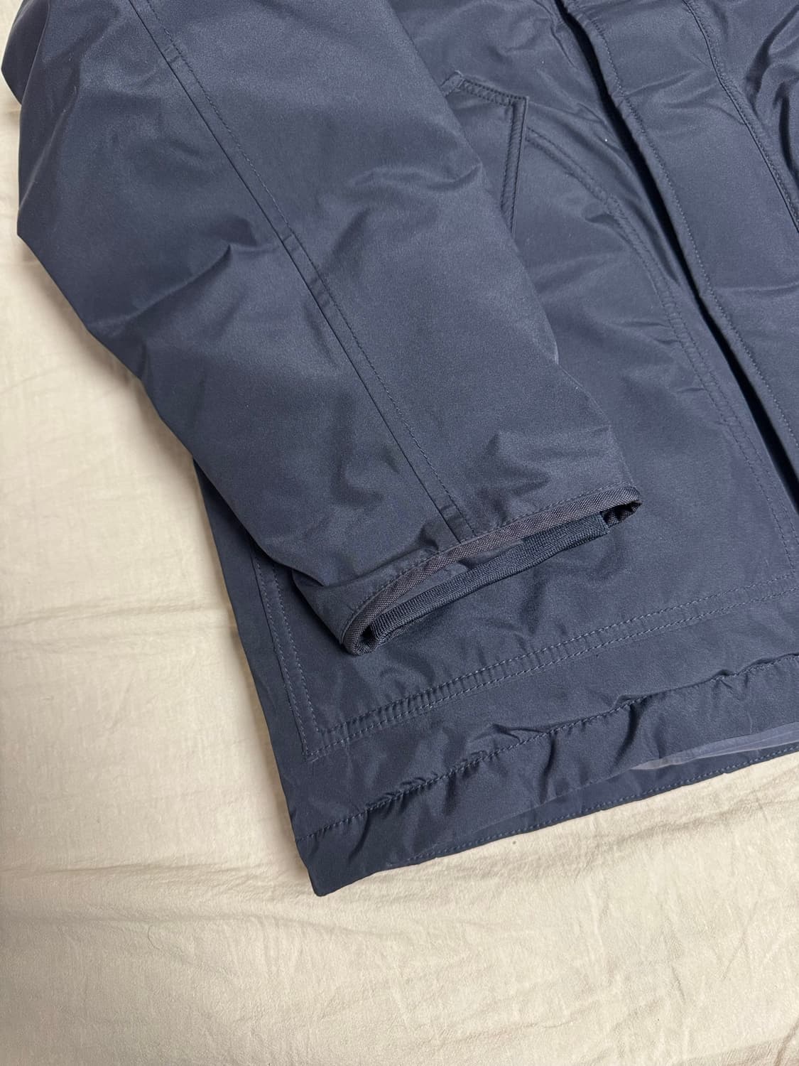 [m]나나미카 고어텍스 다운 코트 네이비 상품이미지2