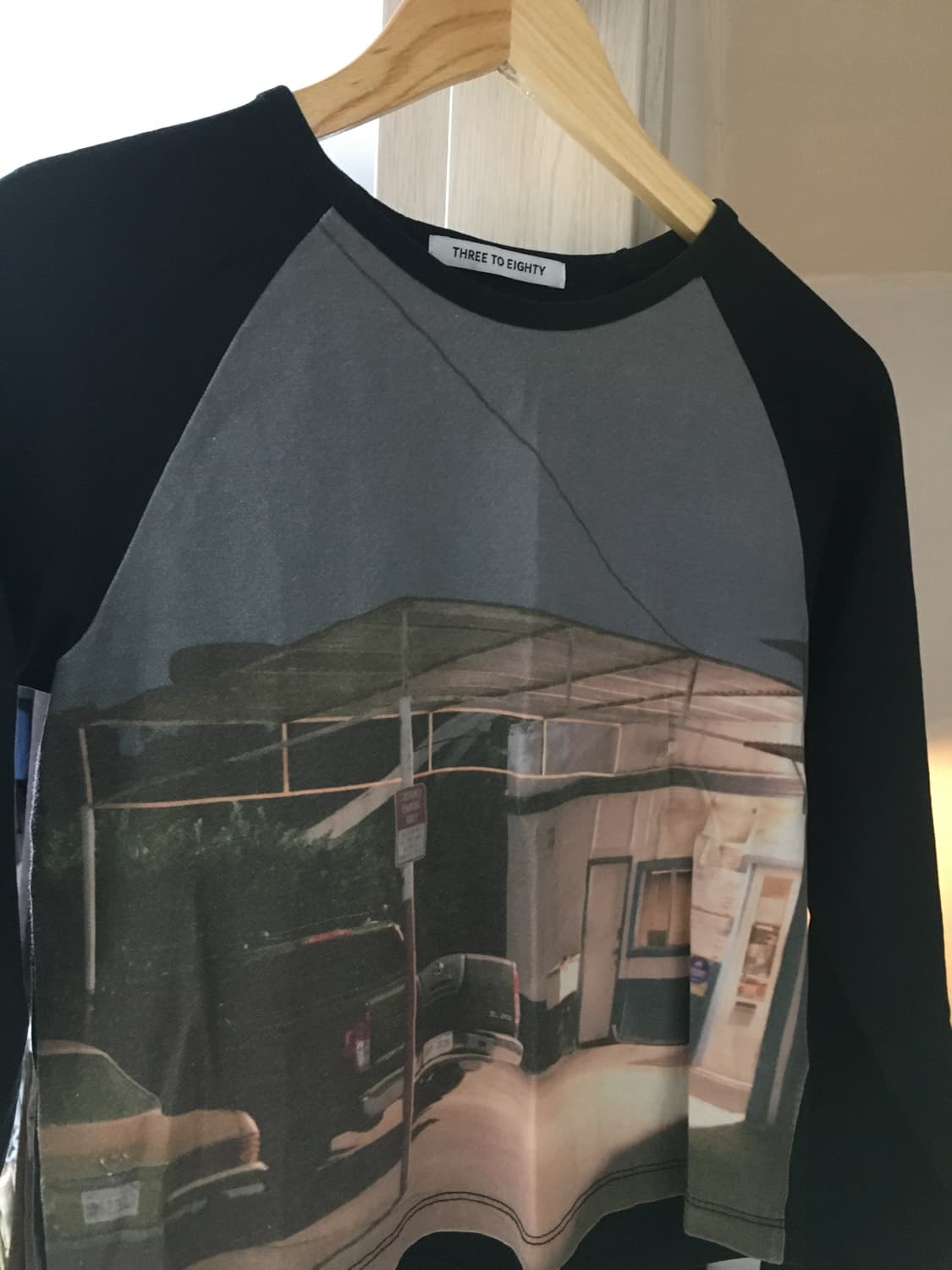 쓰리투에이티 Printed Reglan T-Shirt 상품이미지8