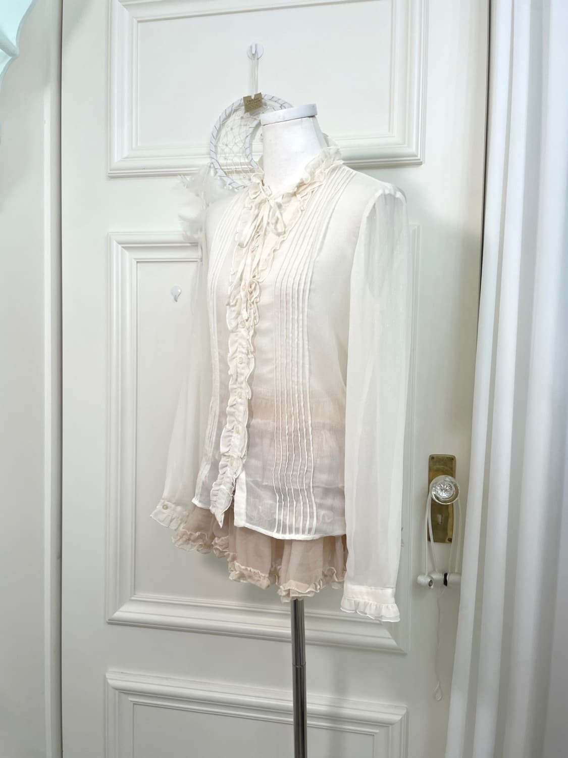 ivory ruffle bow princess blouse 상품이미지2