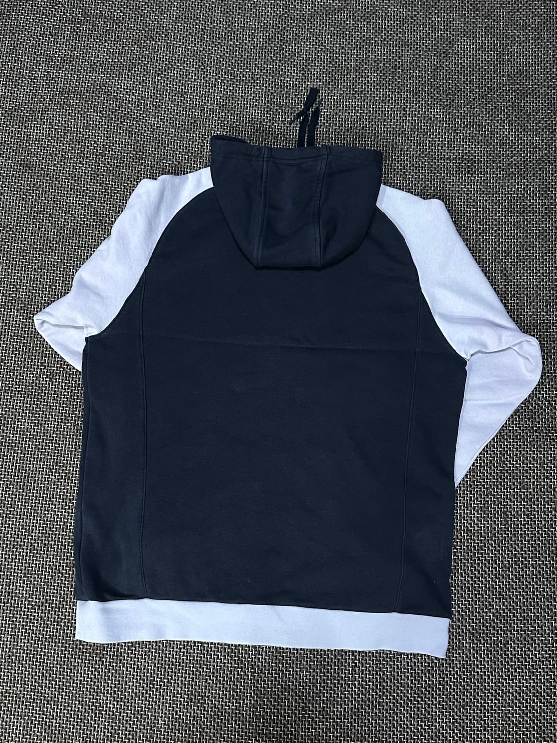 아디다스 올드스쿨 나그랑 후드티 상품이미지3