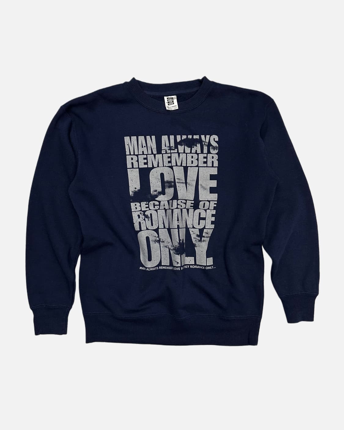 overlay lettering navy sweatshirt 상품이미지1