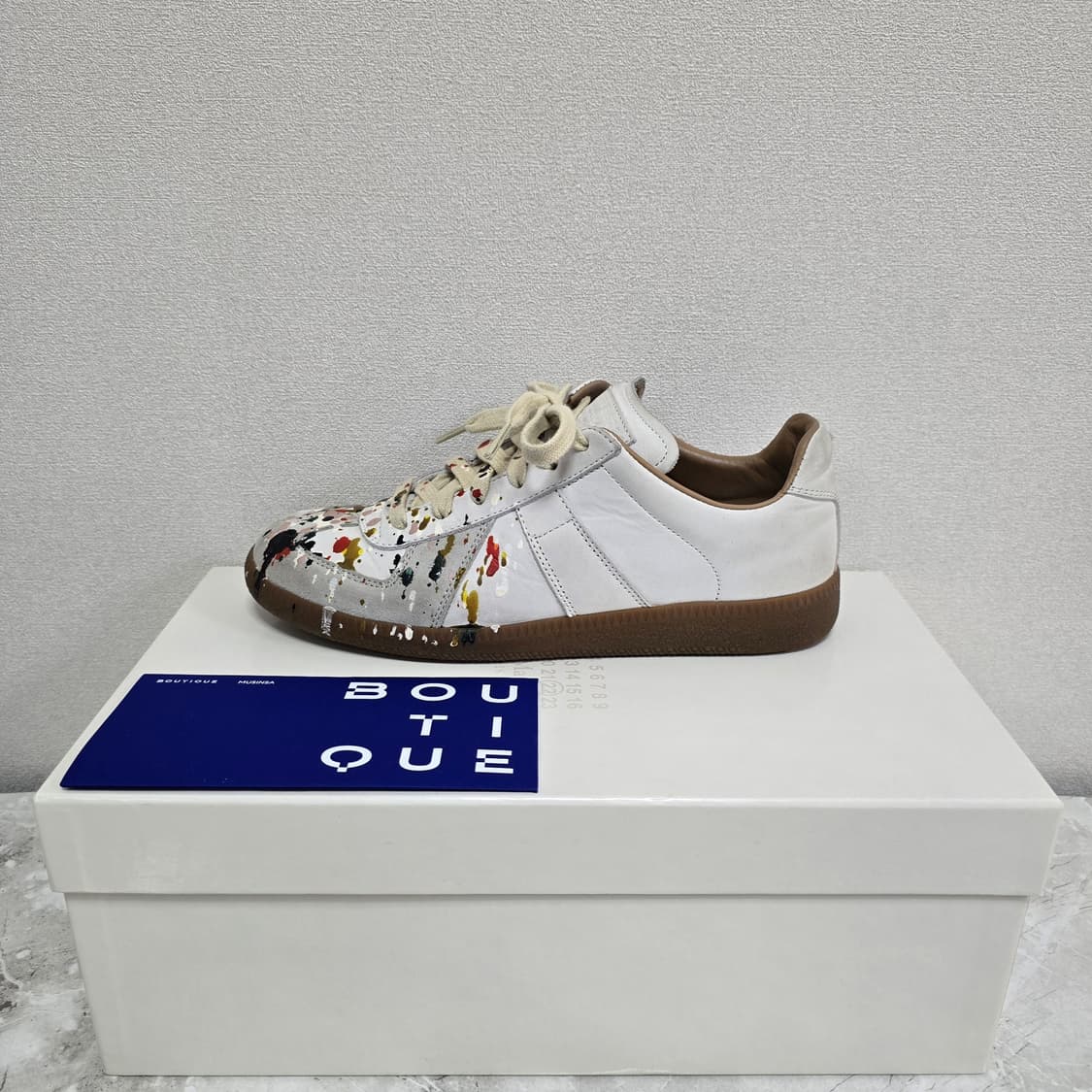 메종 마르지엘라 여성 독일군 페인팅 스니커즈 신발 36.5사이즈 판매 상품이미지1