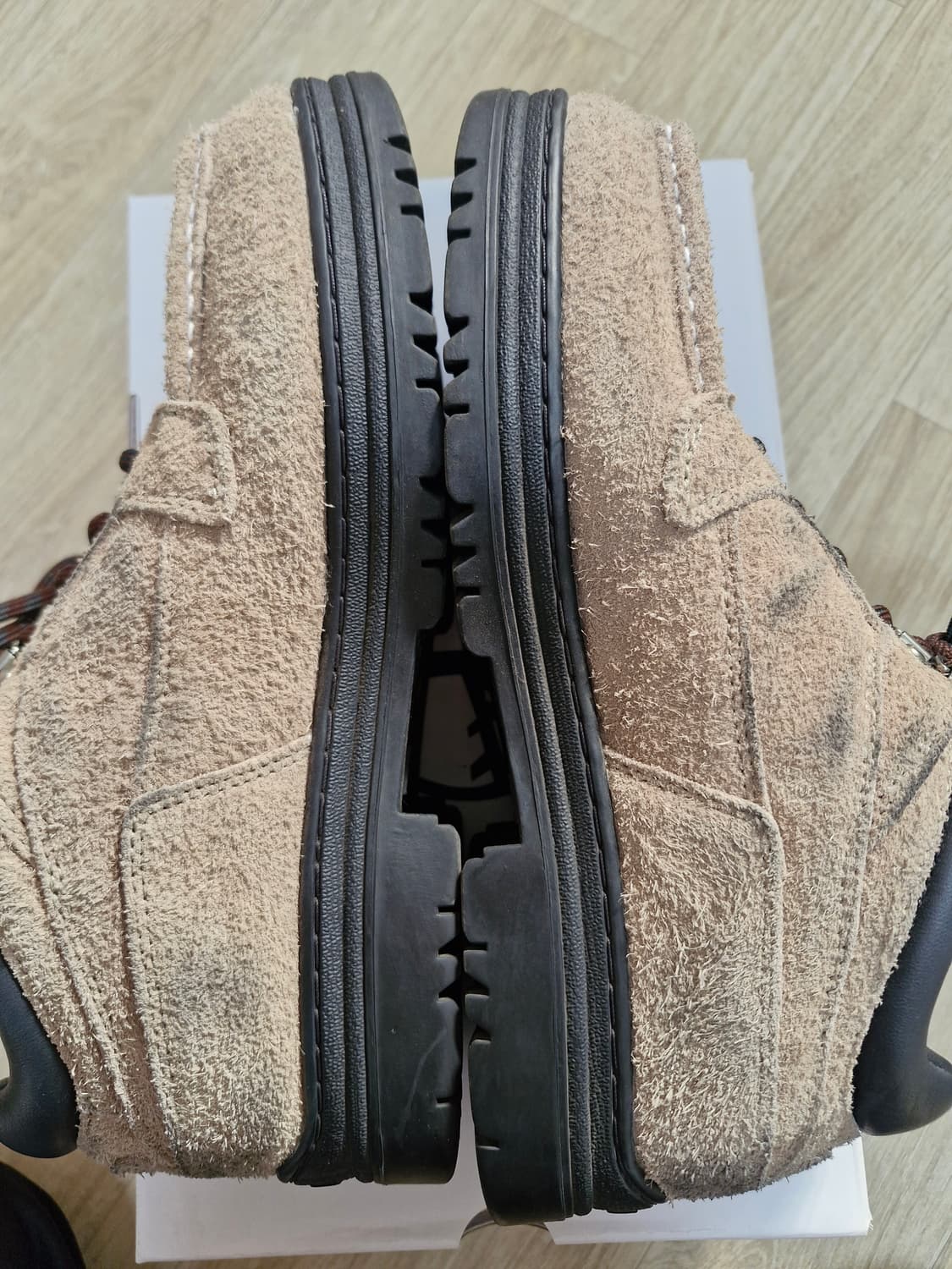 팀버랜드x디스이즈네버댓 목토 미드부츠 275 판매합니다 상품이미지3