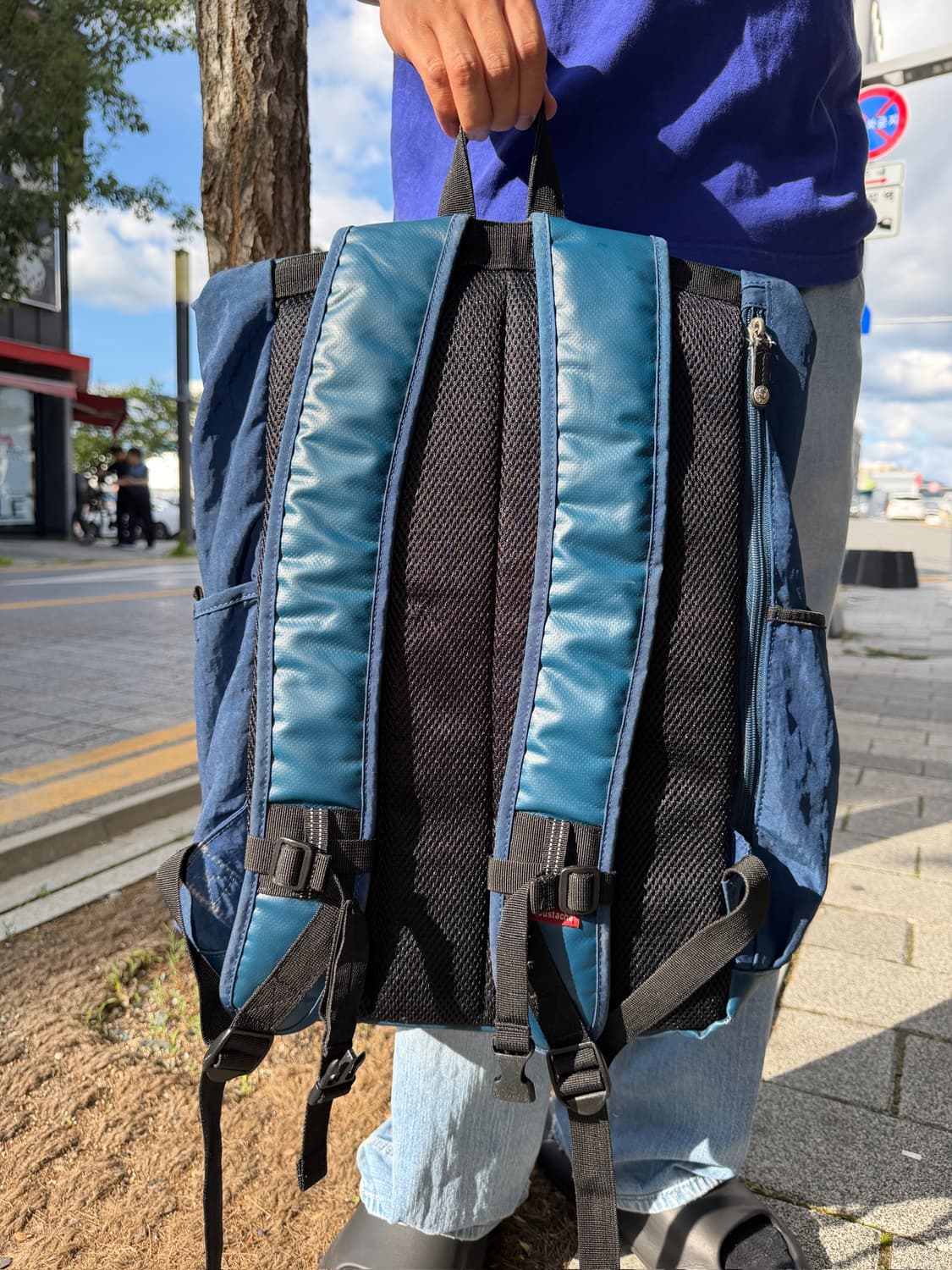 Moustache Japan Messenger Backpack 상품이미지2