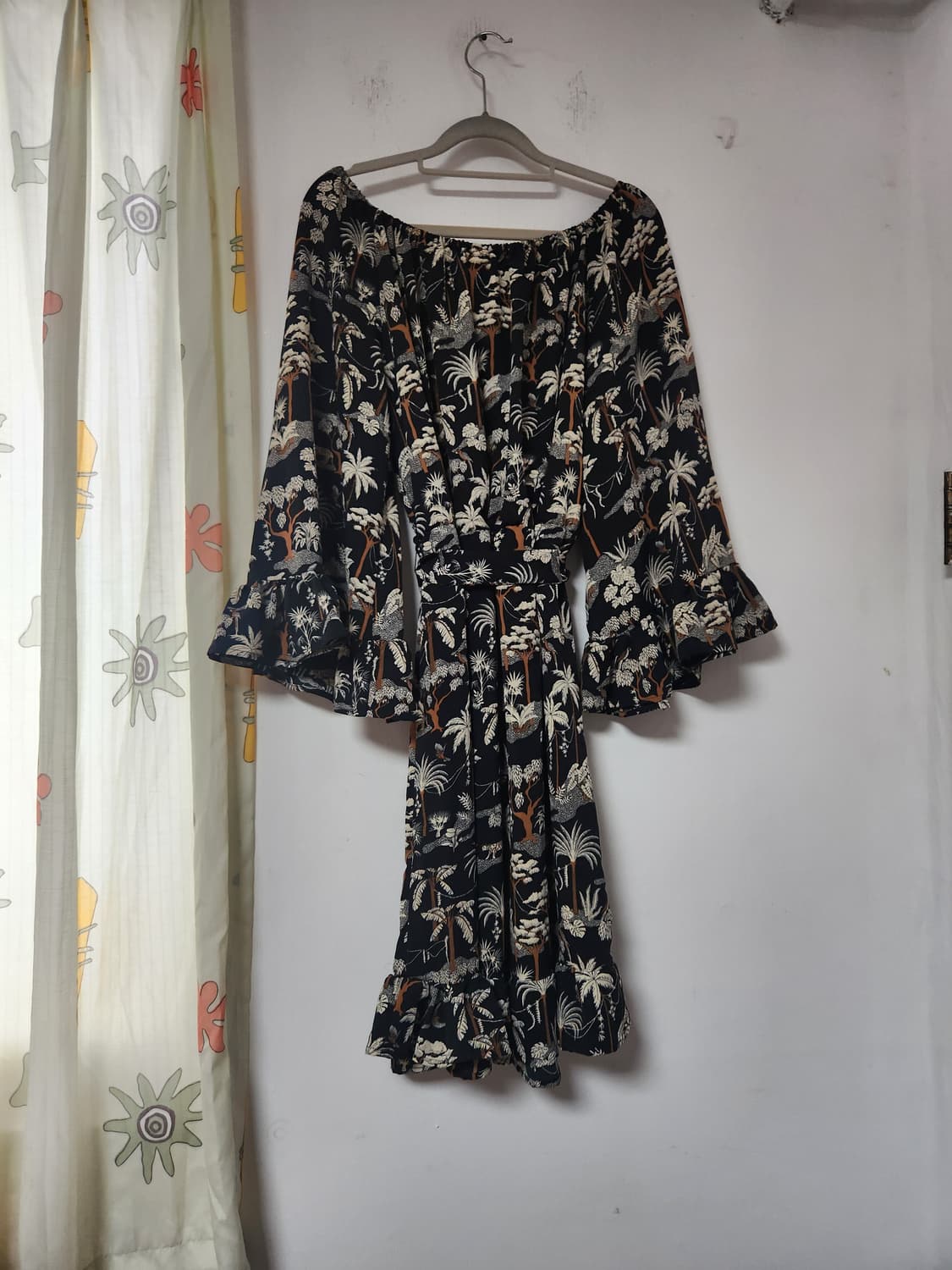 H&T 블랙 패턴 원피스 오프숄170/96A 상품이미지2