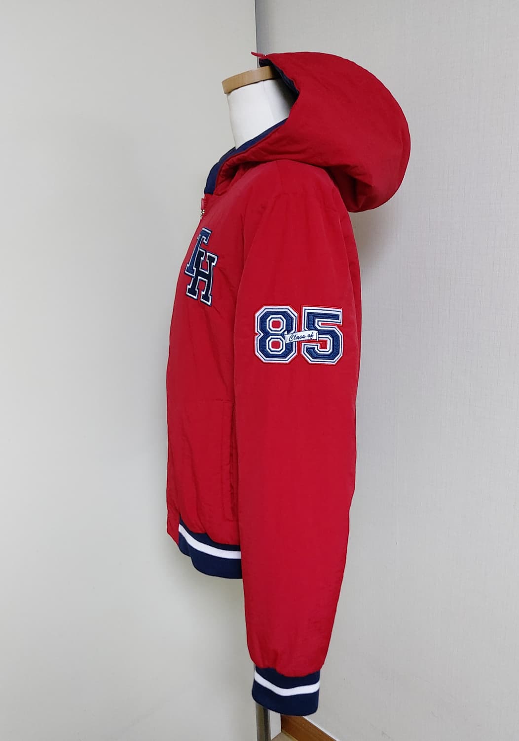 타미힐피거 스포츠 바시티 후드 패딩 점퍼(M)

 상품이미지3