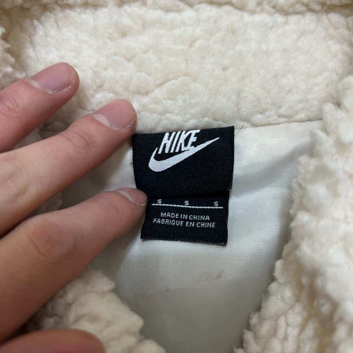 나이키 스우시 양털 뽀글이 후리스 점퍼 S/90  상품이미지5