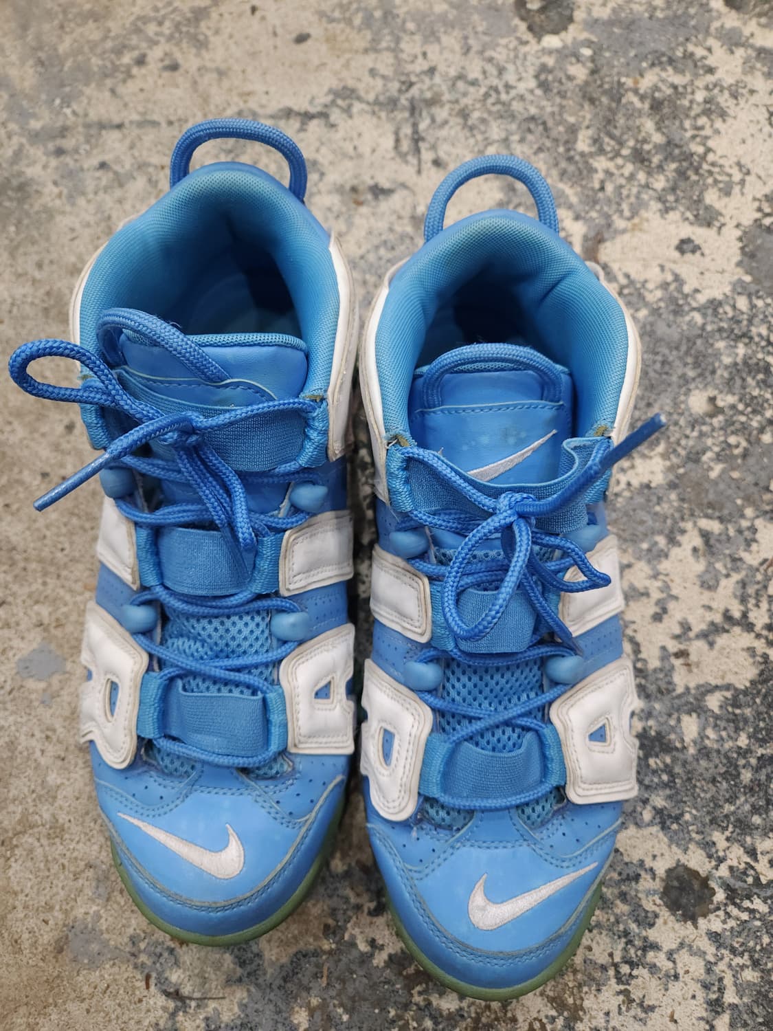 나이키 에어모어 업템포 유니버시티블루 255

 상품이미지6