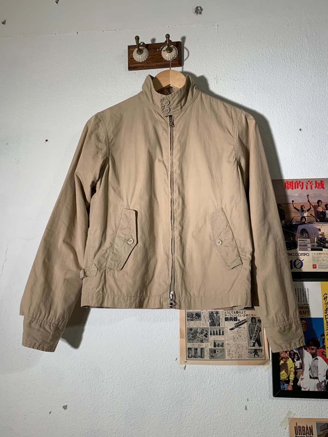 엔지니어드 가먼츠 버클 스탠드 카라 베이지 마드라스 체크 패턴 자켓 상품이미지2