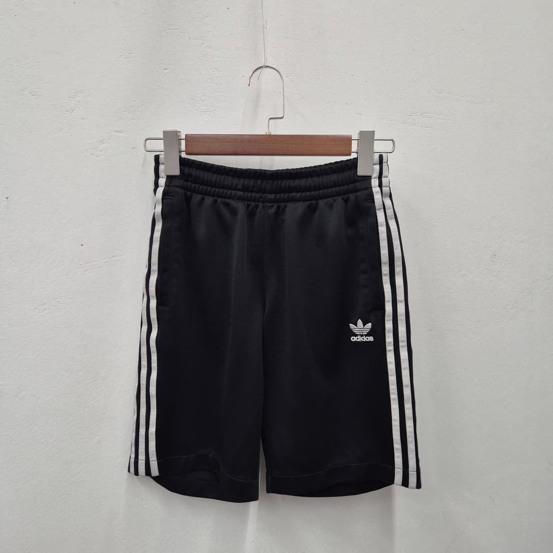 아디다스 아디컬러 클래식 반바지 M 상품이미지1