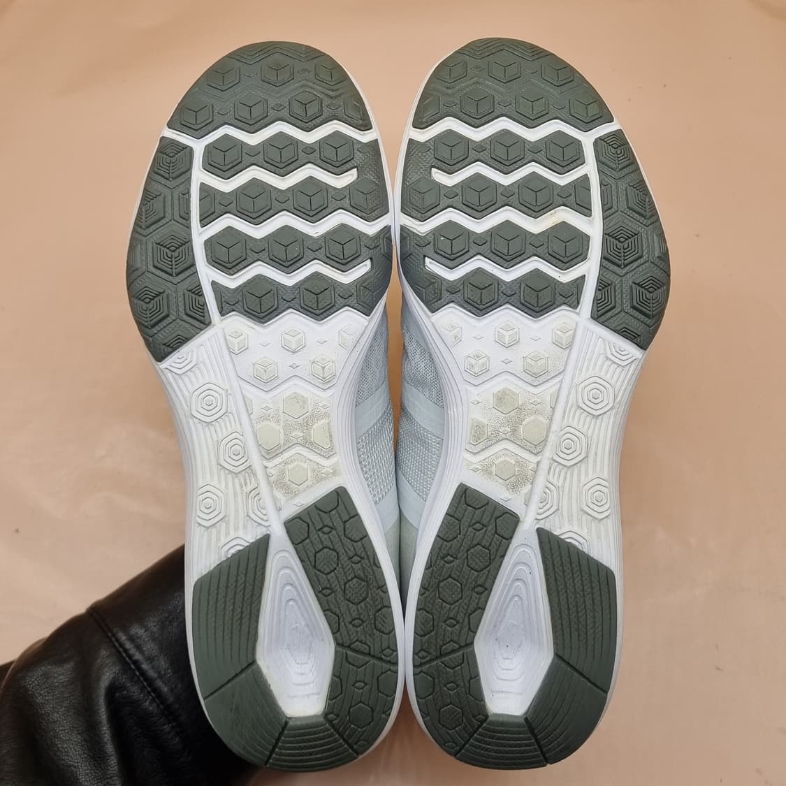 나이키 시티 트네이너2 여성 트레이닝화250 상품이미지3