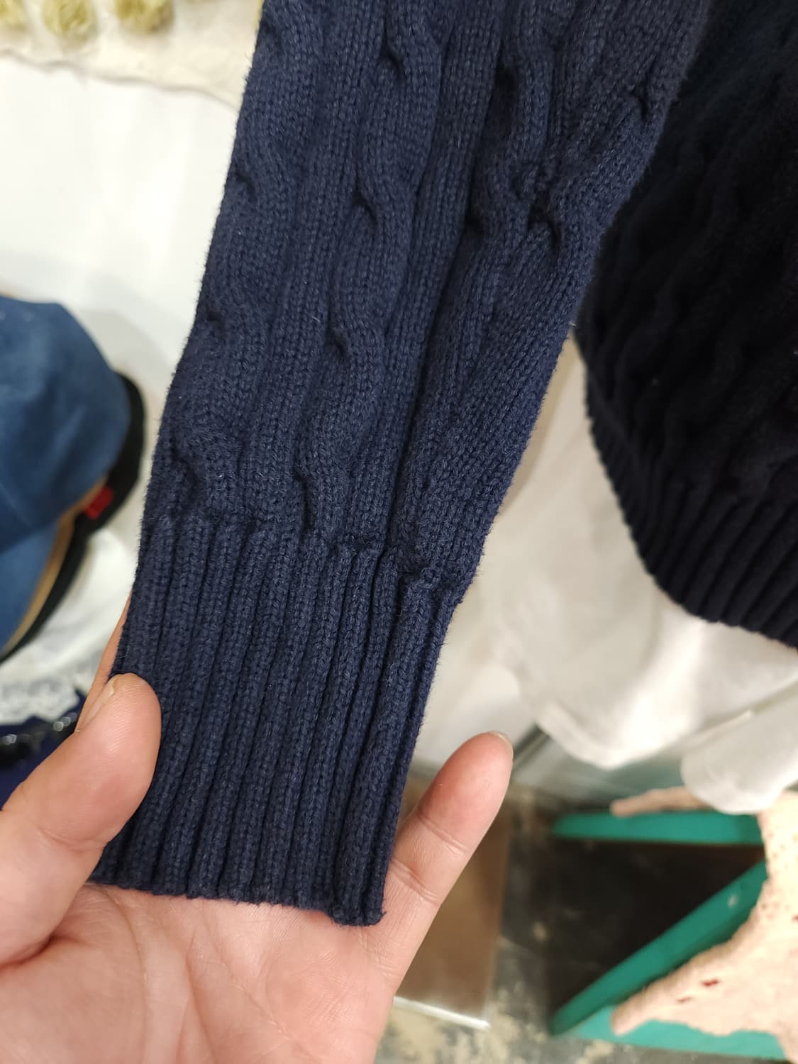 폴로 랄프로렌 네이비 꽈배기 코튼 니트
​
 상품이미지6