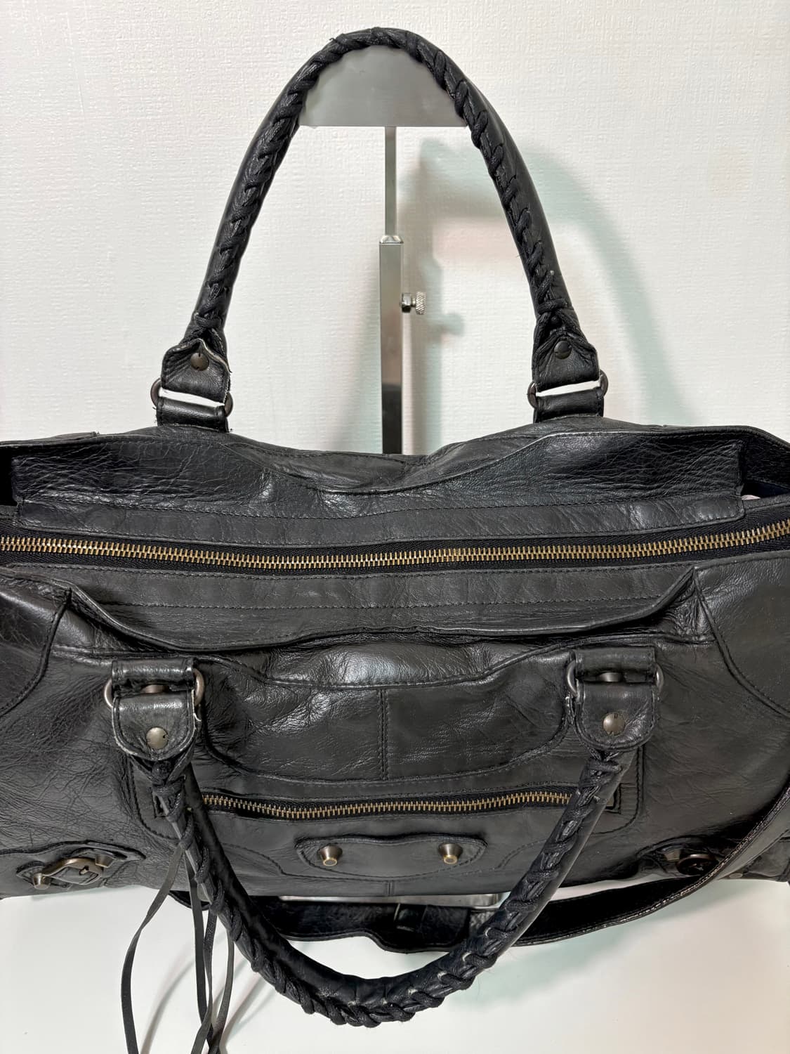 발렌시아가 파트타임 모터백 블랙 상품이미지4