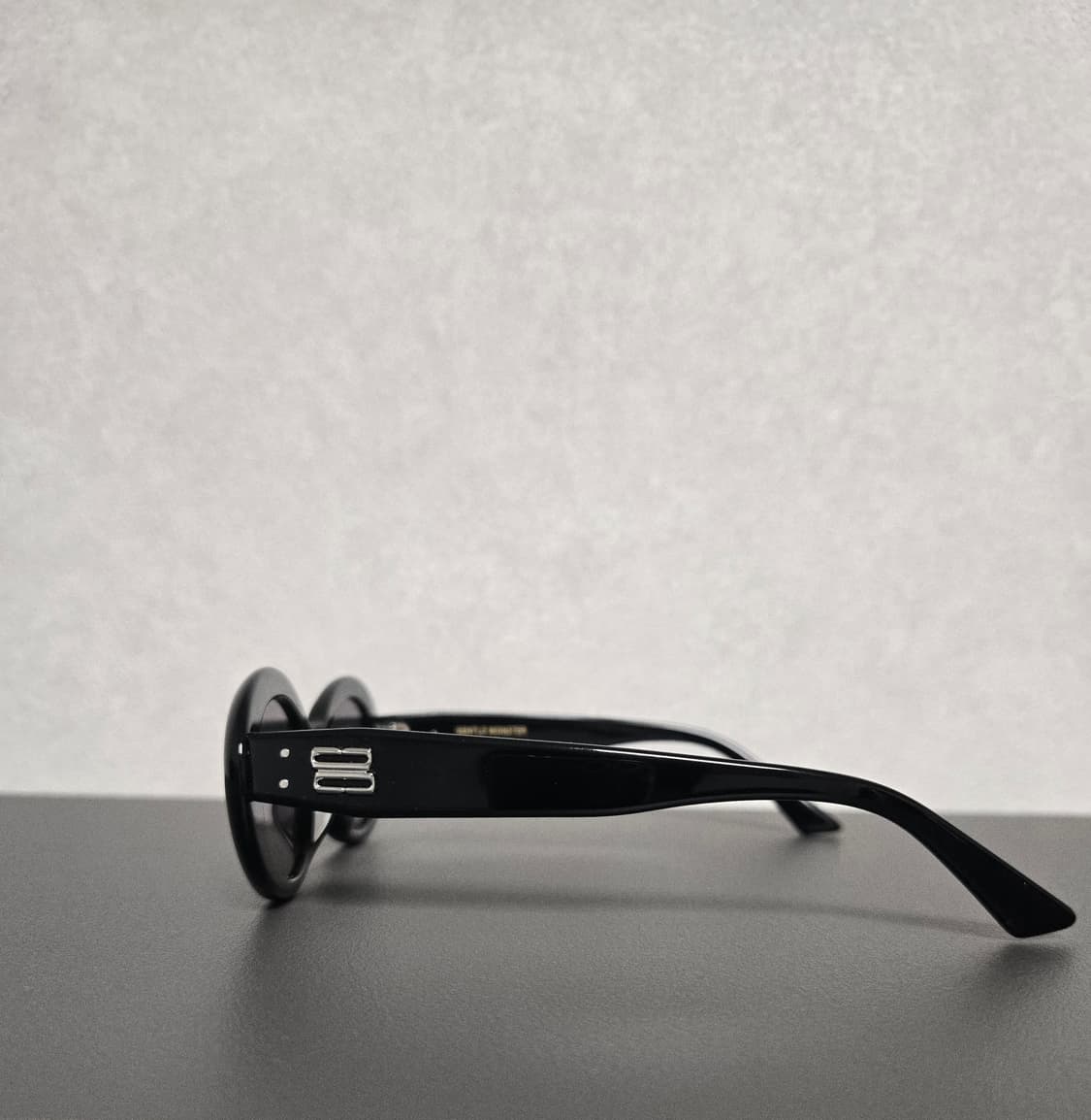 젠틀몬스터 라 모드 01 블랙 상품이미지2