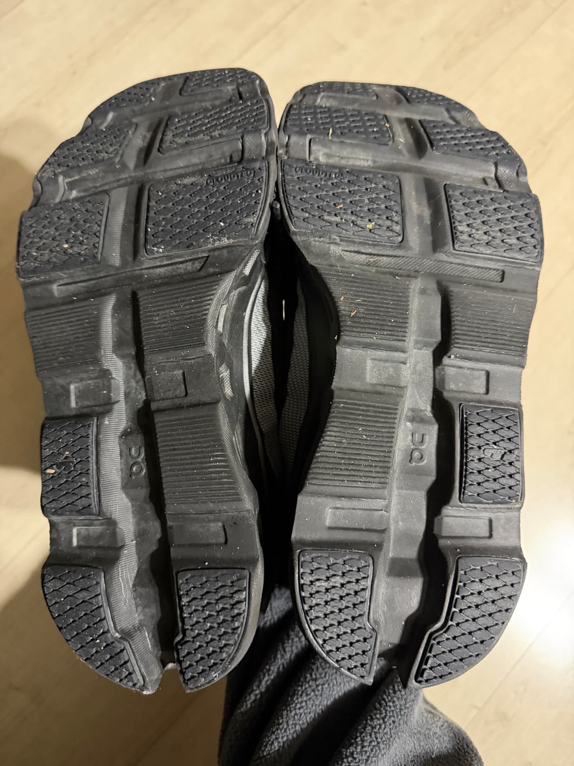 온러닝 클라우드몬스터2 블랙 상품이미지4